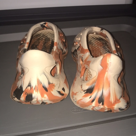 Shoes Foam Runners SZ 9 - Picture 3 of 4